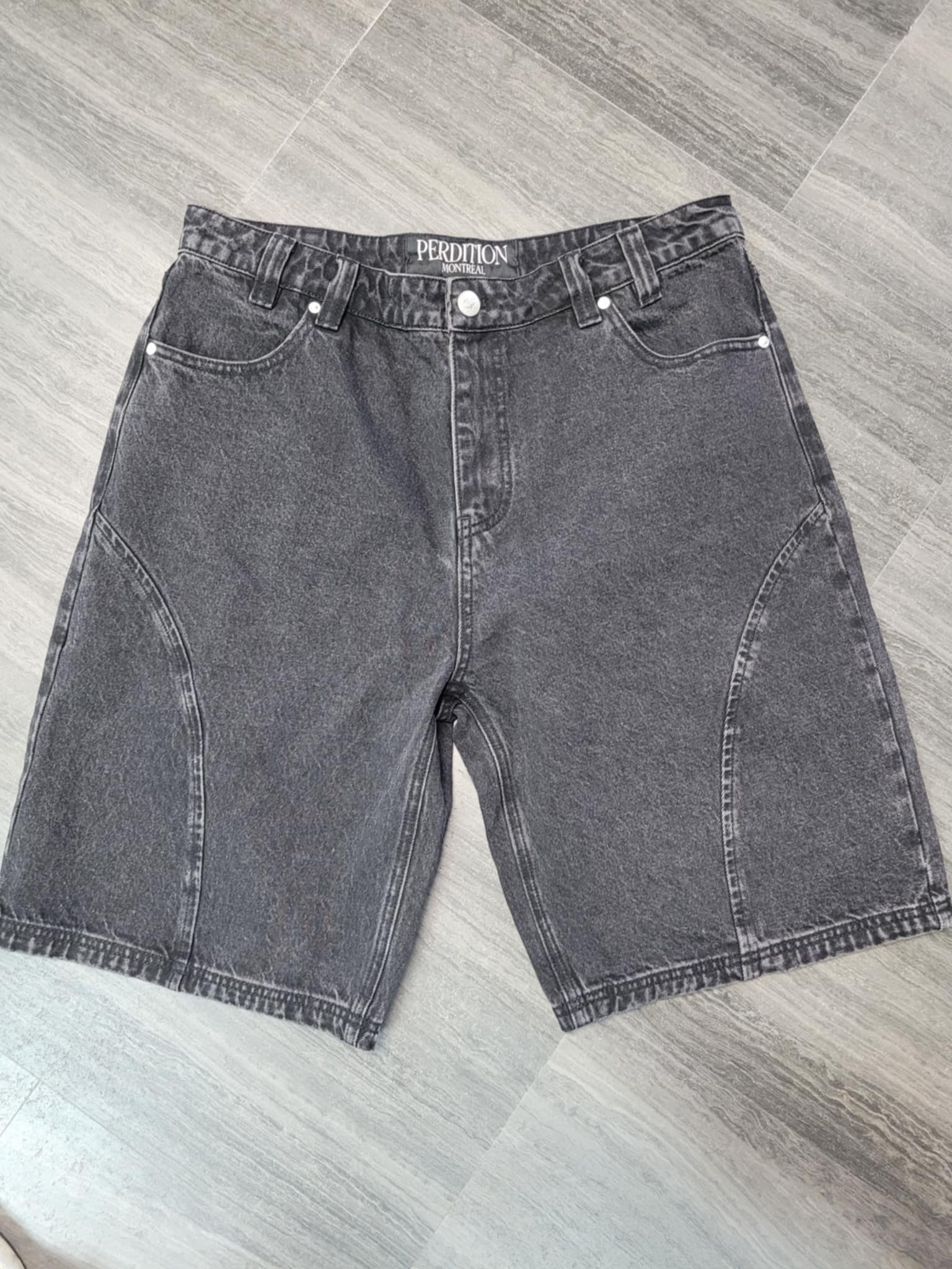 PERDITION MTL baggy jeans short (black)