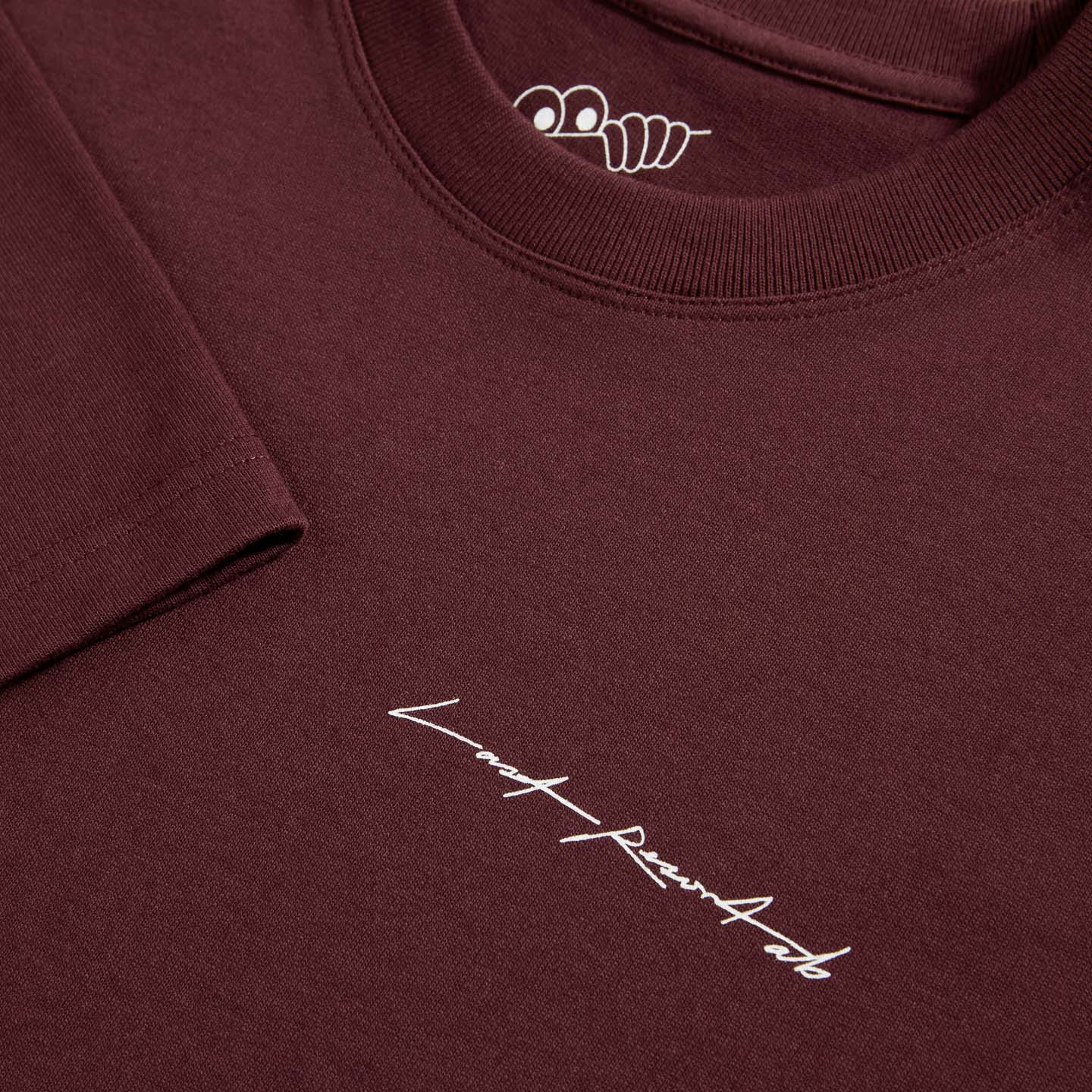 LAST RESORT FIG 16 SS tee (fig red white)